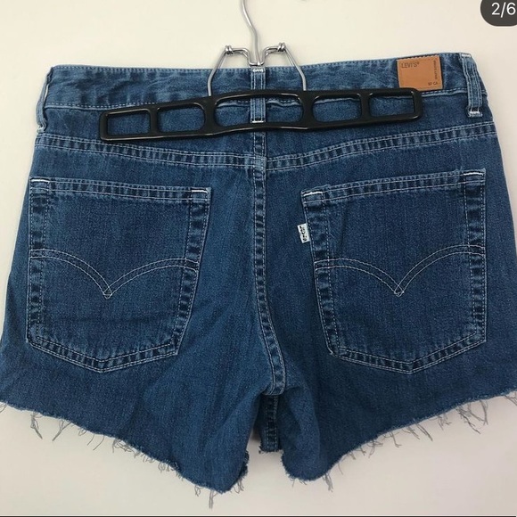 LEVIS SHORTS - Picture 2 of 6
